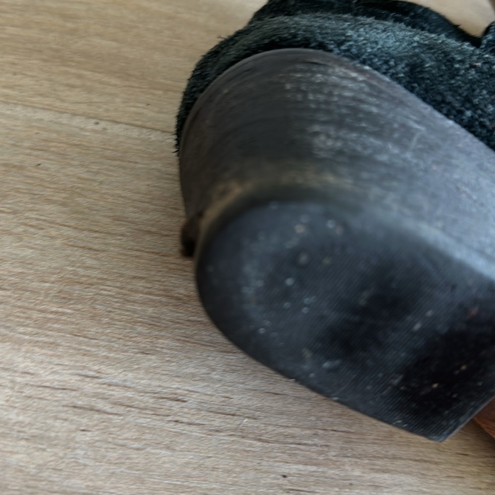 Black suede ankle boots short heel slip on - Picture 4 of 6